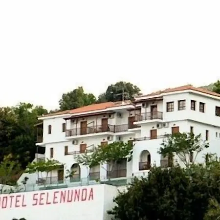 Hotel de apartamente Selenunda Loutraki (Skopelos)