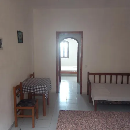 Apartahotel Selenunda 2*