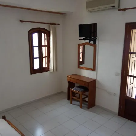 Selenunda Apartahotel Loutraki (Skopelos)