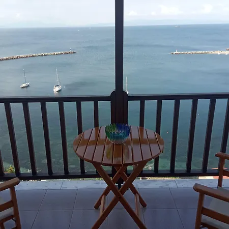 Selenunda מלון דירות 4*